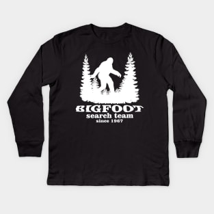 Bigfoot Search Team and Sasquatch T Shirts Kids Long Sleeve T-Shirt